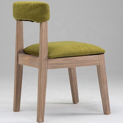 Buena silla de comedor de lujo personalizada con una exquisita mano de obra y material de pieles para el respaldo del asiento de madera