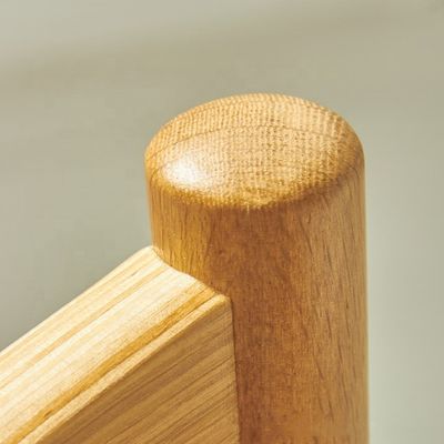 Silla de comedor de madera sólida de roble duradero moderno para soluciones de mobiliario de hoteles y restaurantes