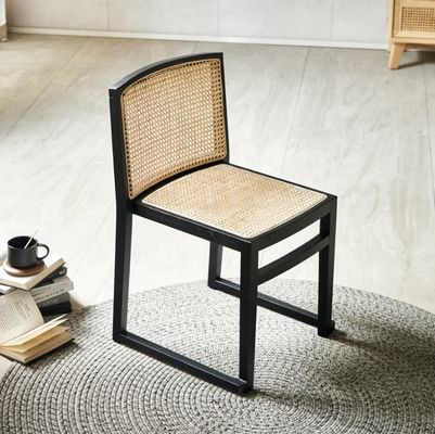 Muebles de comedor silla de comedor de madera sólida moderna para banquetes silla de rotín apilada NO plegada