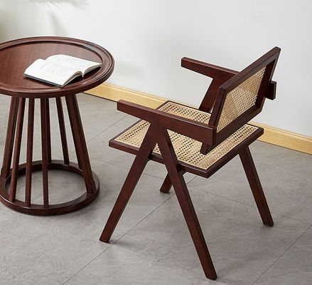 Diseño moderno Muebles de comedor de lujo Rattan de madera sólida Silla de restaurante con reposabrazos