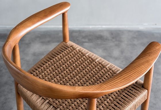 Silla de sala de estar moderna de cuerda tejida de madera sólida Silla de comedor con reposabrazos