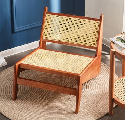 Diseño Clásico Silla de rattan de madera maciza con acabado lacado NO Silla de salón nórdica moderna plegada