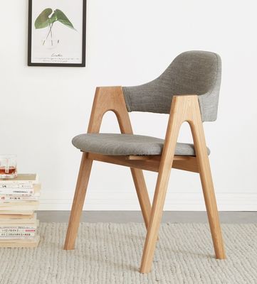Muebles de sala de estar silla de comedor de madera sólida moderna con cojín de tela y diseño personalizado
