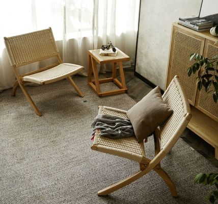 Elegancia sin esfuerzo acabado lacado nórdico clásico tejido de cordón de madera sólida silla de salón plegable para el salón