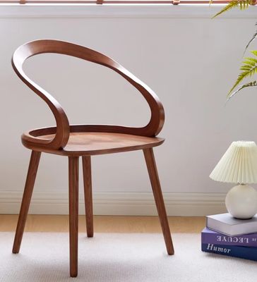 Diseño de silla de comedor moderna nórdica con diseños personalizados y acabado lacado
