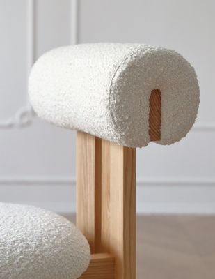 Silla de comedor de madera sólida con acabado lacado y cojín de esponja extraíble