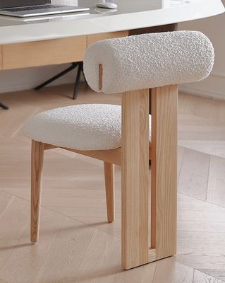 Silla de comedor de madera sólida con acabado lacado y cojín de esponja extraíble