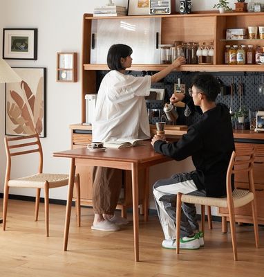Muebles para el hogar de hoteles de lujo de antigüedad tejido de cordón de madera sólida silla de comedor para restaurante en diseños personalizados