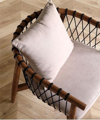 Embalaje de correo Y salón nórdico Sofá de madera silla de ocio cuerda tejida silla de madera sólida con reposabrazos para hotel