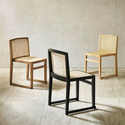 Embalaje de correo Silla de comedor de madera sólida con diseño moderno y rotín apilable