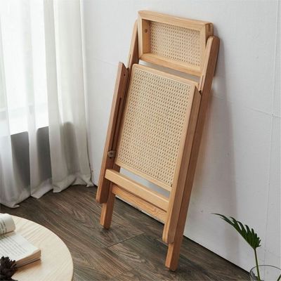 NO Silla de madera sólida moderna plegada con comedor de ratán Silla plegada de ratán en la naturaleza colores populares