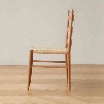 Silla de madera moderna nórdica para el negocio de restaurantes Silla de comedor de madera maciza