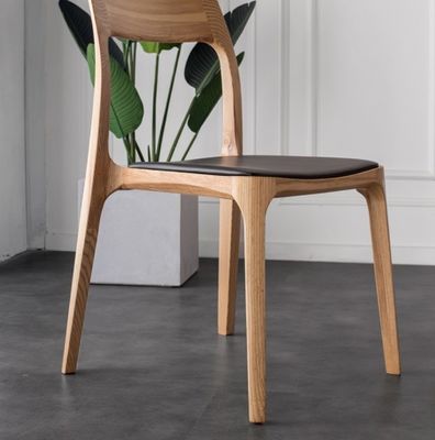 Silla de comedor de madera apilada para hoteles Restaurantes Muebles para el hogar general Embalaje de correo N