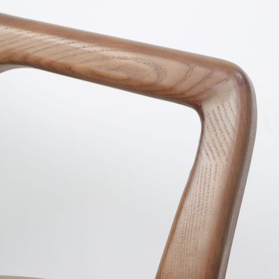 2023 Diseño Moderno de madera maciza PU de cuero Sala de comedor Restaurante silla para el hogar Muebles generales NO Plegable
