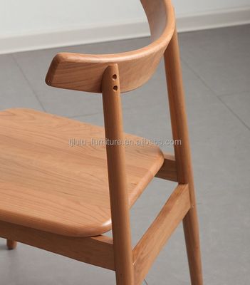 Silla de comedor de madera maciza con estilo de diseño moderno para muebles de comedor en el restaurante de café y el diseño simple nórdico