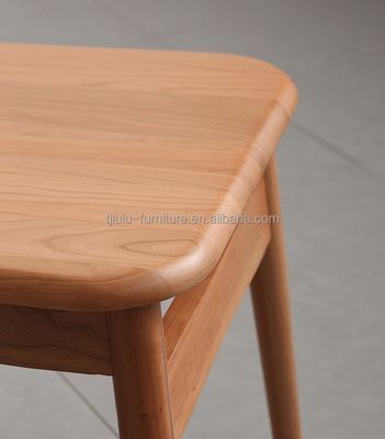 Silla de comedor de madera maciza con estilo de diseño moderno para muebles de comedor en el restaurante de café y el diseño simple nórdico