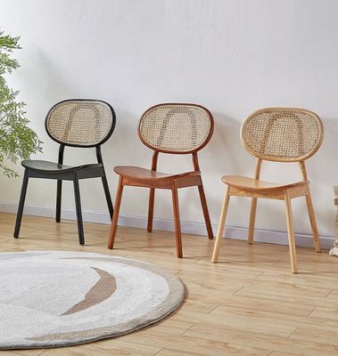 Diseño moderno silla de comedor de rodillo con marco de madera de ceniza para muebles de restaurante