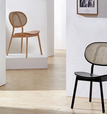 Diseño moderno silla de comedor de rodillo con marco de madera de ceniza para muebles de restaurante