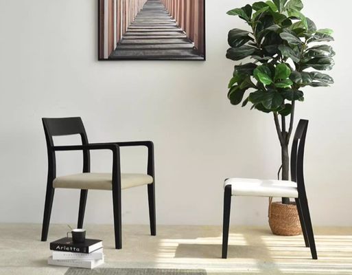 Inicio Muebles de estilo italiano Diseño moderno Tejido de madera sólida Tapicería Sala de comedor Restaurante Silla para cocina 2023