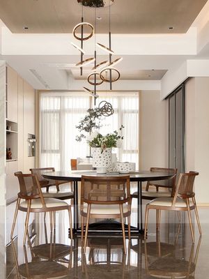 Cuadro de madera de ashwood diseño nórdico moderno de madera sólida PU cuero de ratán sala de comedor silla de restaurante 2023 para cafeterías y restaurantes