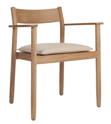 Silla tapizada de madera para bodega y elegante experiencia gastronómica