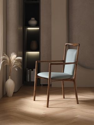Inicio Muebles Generales Diseño italiano Moderno Madera sólida de PU Cuero Sala de comedor Silla de restaurante con reposabrazos