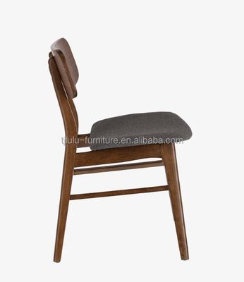 Muebles para el hogar sillas de comedor de madera maciza con colores personalizados y asiento de tela tapizada