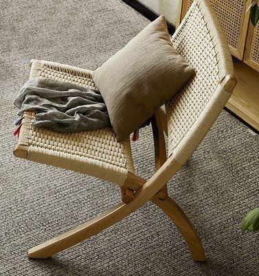 Muebles de salón de hotel estilo nórdico silla de ocio de madera maciza con cordón tejido y diseño plegable
