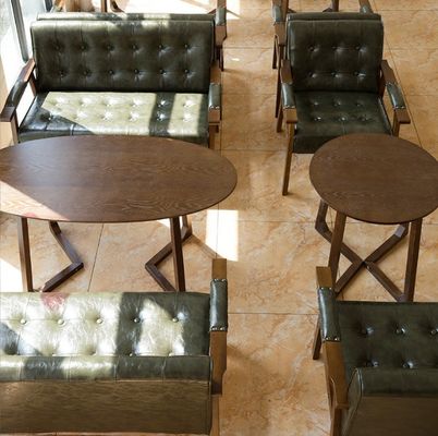 Sofá moderno de cuero de madera de PU, silla de café, estilo de diseño italiano de lujo para el restaurante de comedor