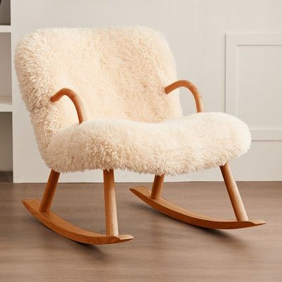 Diseño moderno nórdico especial de madera sólida de madera de ceniza Material de marco de lana de cordero Tapicería de ocio Silla de sala de estar para dormitorio