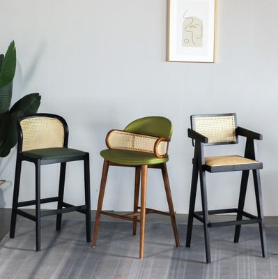 Barras de madera modernas sillas de ratán taburetes de bar alto para la cocina comedor restaurante verde / naranja y muebles comerciales