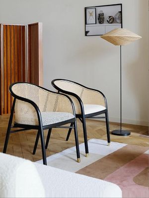 Silla elegante simple de cuero de PU / tela y ratán comedor Muebles de sala de estar Restaurante tapa estilo japonés silla de madera moderna