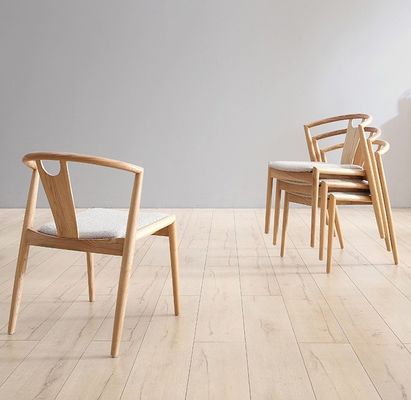 Embalaje de correo N Muebles de comedor Moderno de madera sólida PU de cuero / tela silla apilada para en el restaurante y sala de estar