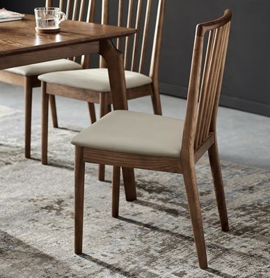 Silla de ocio Restaurante Silla de comedor de madera maciza con diseño y tapicería