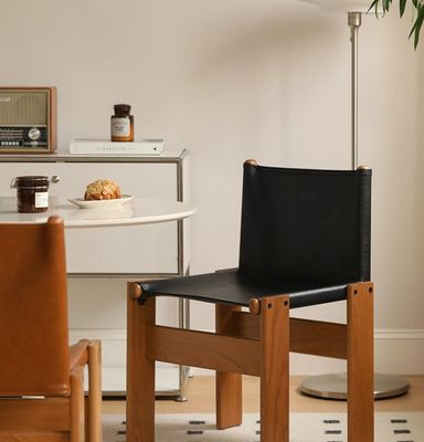 Silla de comedor de madera para el salón Muebles de la sala de estar en el paquete de correo