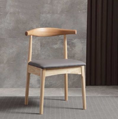 Silla de comedor de nitrolacquer de ratan y madera sólida para muebles de hoteles y restaurantes en estilo moderno nórdico