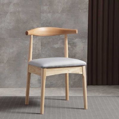 Silla de comedor de nitrolacquer de ratan y madera sólida para muebles de hoteles y restaurantes en estilo moderno nórdico
