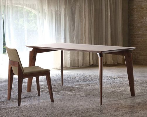 Silla de comedor estilo de madera de madera sólida de lujo diseño moderno material de cuero PU simple concisa para comer silla específica