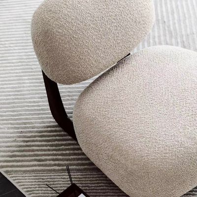 Sofá de madera sólida Salón de ocio Tejido Muebles de sala de estar Silla nórdica 50pcs Silla de sofá de madera moderna Silla tapizada