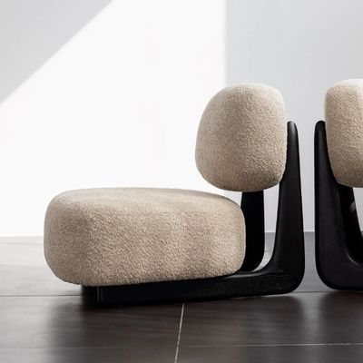 Sofá de madera sólida Salón de ocio Tejido Muebles de sala de estar Silla nórdica 50pcs Silla de sofá de madera moderna Silla tapizada