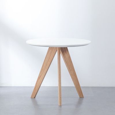 No Doblado Moderno de madera nórdica Muebles de mesa de café lateral de madera sólida Mesa de café acabado Nitrolacquer para el salón