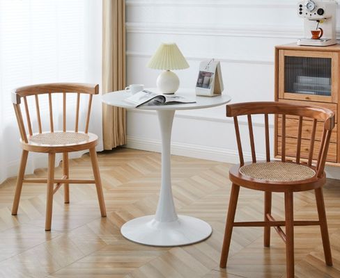 Muebles de comedor de estilo nórdico moderno Cuarto de cubierta de madera de rotín Silla trasera de madera con acabado de nitrolaca