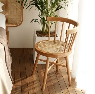 Muebles de comedor de estilo nórdico moderno Cuarto de cubierta de madera de rotín Silla trasera de madera con acabado de nitrolaca