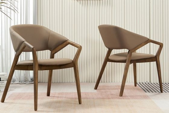 2023 Diseño moderno de madera maciza de cuero PU silla de brazos para comedor para cafeterías añadir encanto a su restaurante