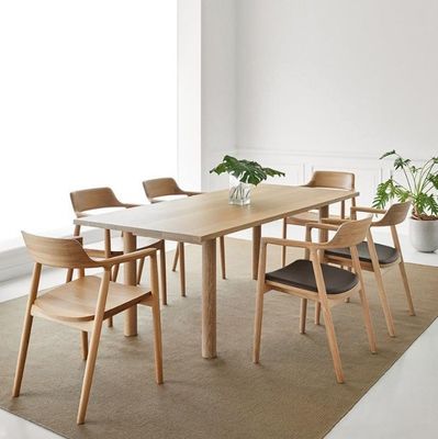Muebles para el hogar de Vietnam Cliente diseña una mesa de comedor de madera sólida moderna con mesas de café resistentes y diseño moderno