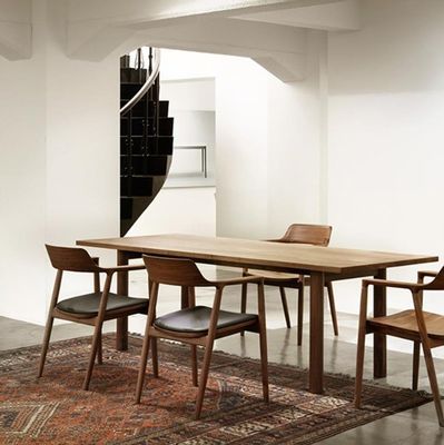 Muebles para el hogar de Vietnam Cliente diseña una mesa de comedor de madera sólida moderna con mesas de café resistentes y diseño moderno