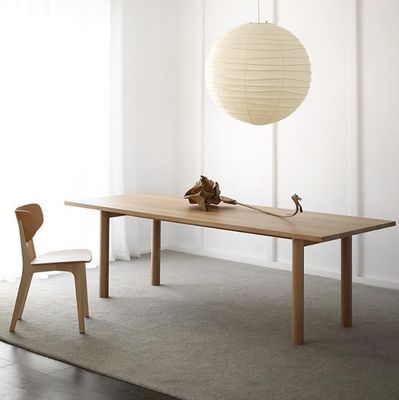Muebles para el hogar de Vietnam Cliente diseña una mesa de comedor de madera sólida moderna con mesas de café resistentes y diseño moderno