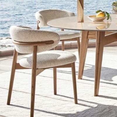 Muebles de comedor Color personalizado Diseño tradicional silla de madera de nuez con tela de lino blanco y respaldo curvo