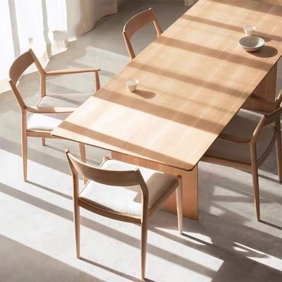 Restaurante Madera Comedor Silla de brazos Medio siglo Diseño moderno Madera sólida Embalaje de correo Y