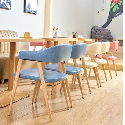 Silla de asiento blando de estilo moderno para el salón y el hotel Silla de comedor de madera de tejido sólido de diseño moderno